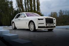 Grand Luxury Chauffeurs - Wedding Car Hire Specialist Photo 2